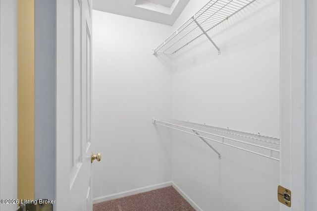 10501 McMeekin Ln 208, Louisville, KY 40223