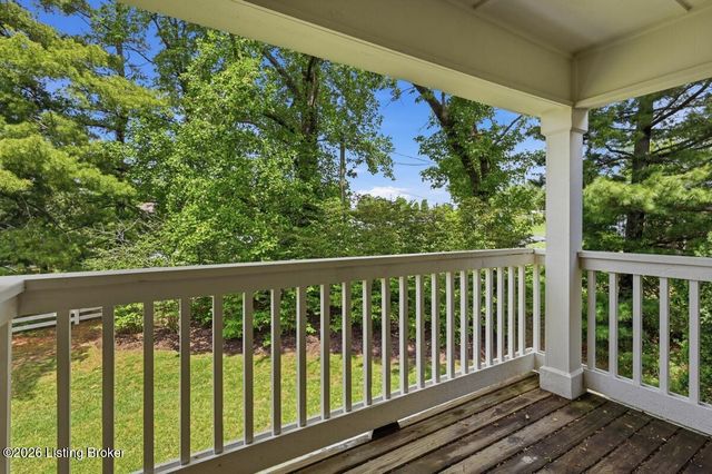 10501 McMeekin Ln 208, Louisville, KY 40223