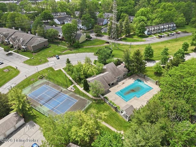 10501 McMeekin Ln 208, Louisville, KY 40223