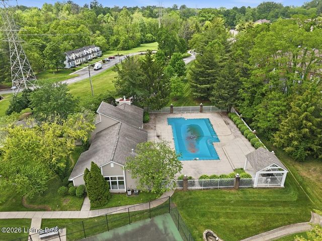 10501 McMeekin Ln 208, Louisville, KY 40223