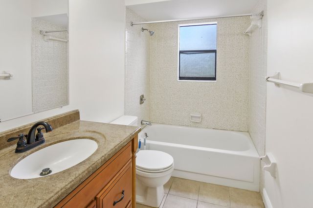 5666 SE Matousek Street, Stuart, FL 34997