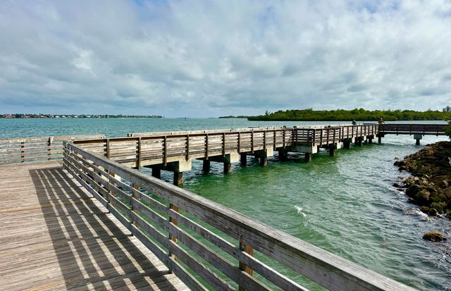 5666 SE Matousek Street, Stuart, FL 34997