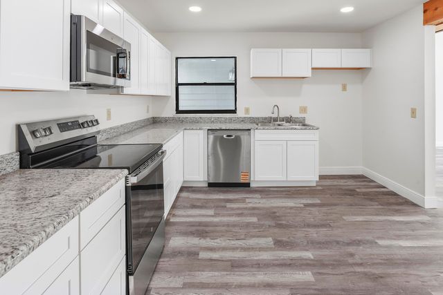 5666 SE Matousek Street, Stuart, FL 34997