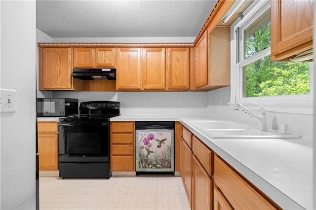 2000 Emerald Drive, Cumming, GA 30040