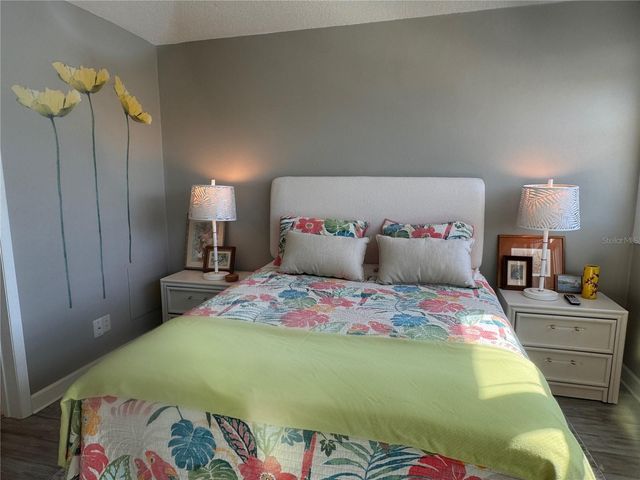 33 S GULFSTREAM AVENUE 409, Sarasota, FL 34236
