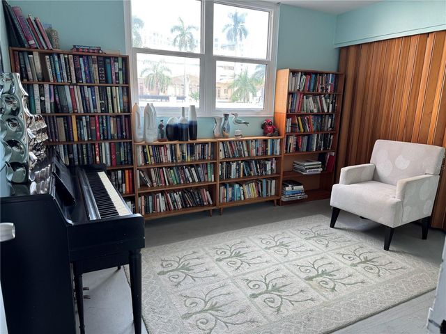 33 S GULFSTREAM AVENUE 409, Sarasota, FL 34236