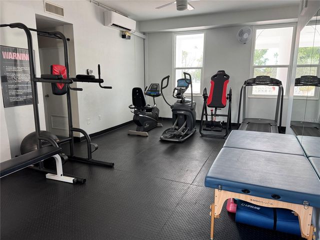 33 S GULFSTREAM AVENUE 409, Sarasota, FL 34236