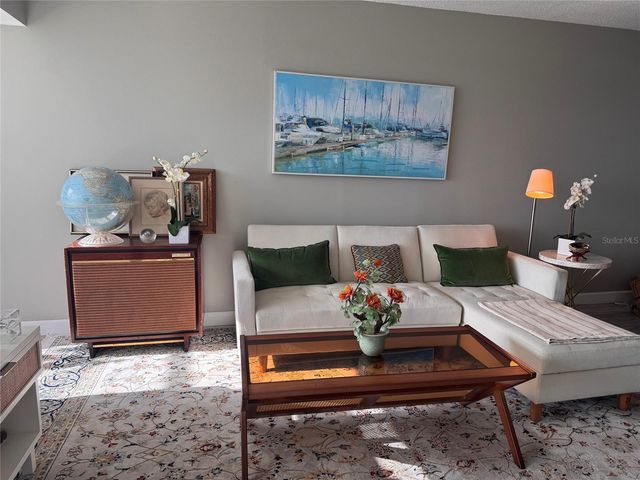 33 S GULFSTREAM AVENUE 409, Sarasota, FL 34236