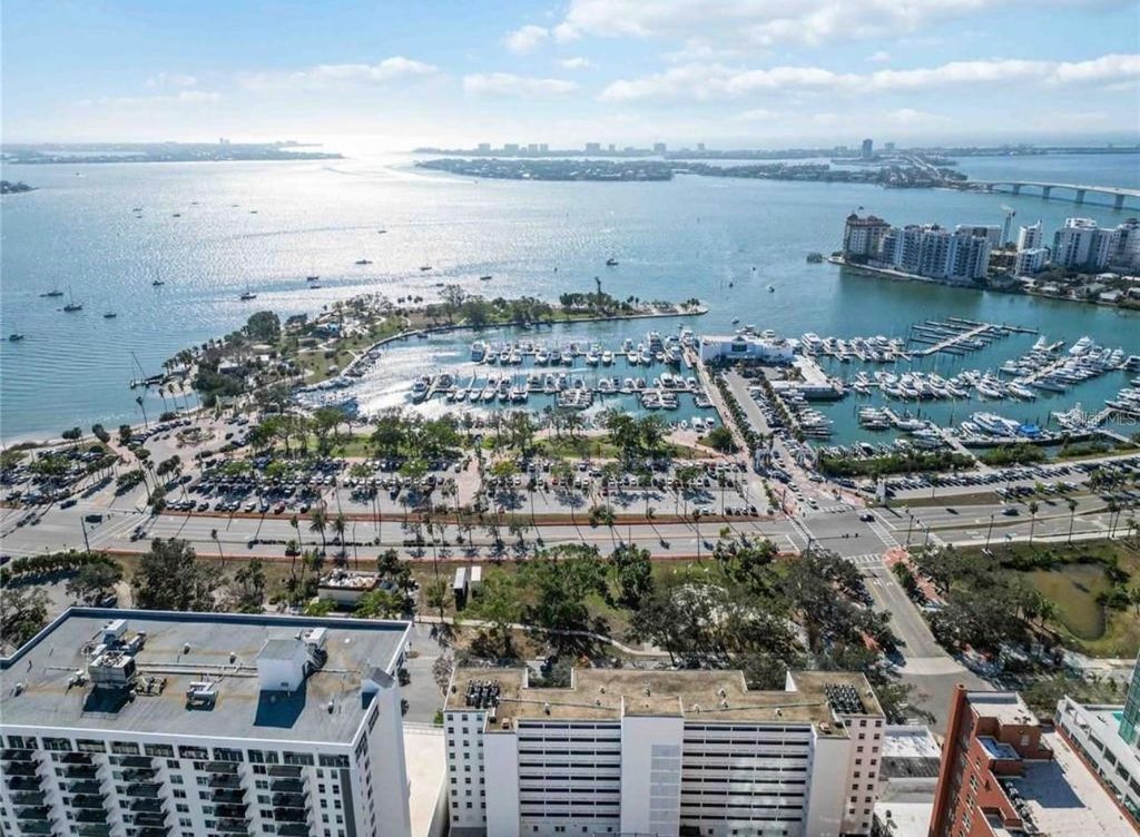 33 S GULFSTREAM AVENUE 409, Sarasota, FL 34236
