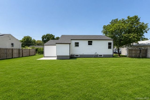 743 Hoffman Avenue, Bellport, NY 11713