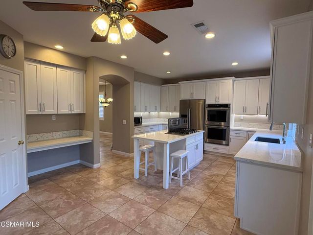 424 Knollwood Drive, Thousand Oaks, CA 91320