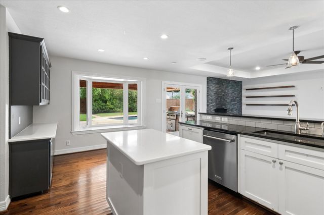 10918 Wonderland Trail, Dallas, TX 75229