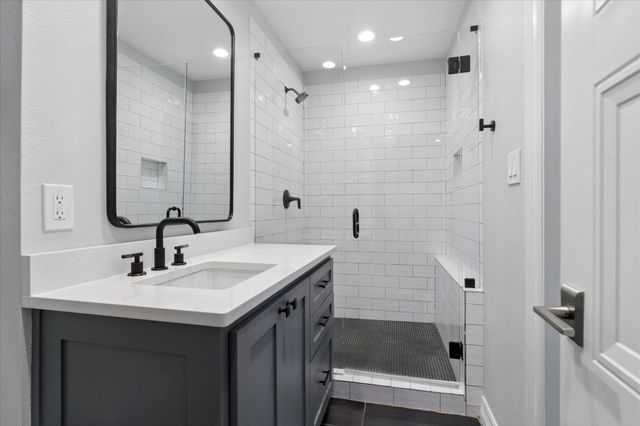 10918 Wonderland Trail, Dallas, TX 75229