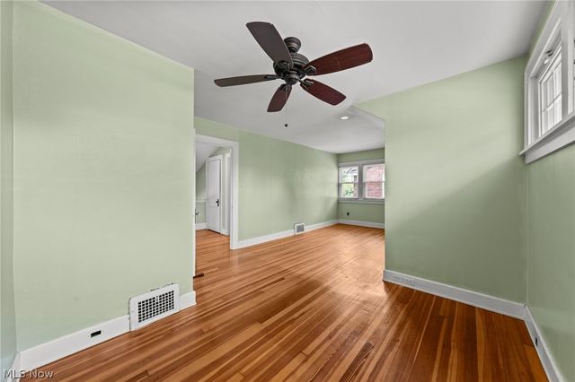 2612 Canterbury Road, Cleveland Heights, OH 44118