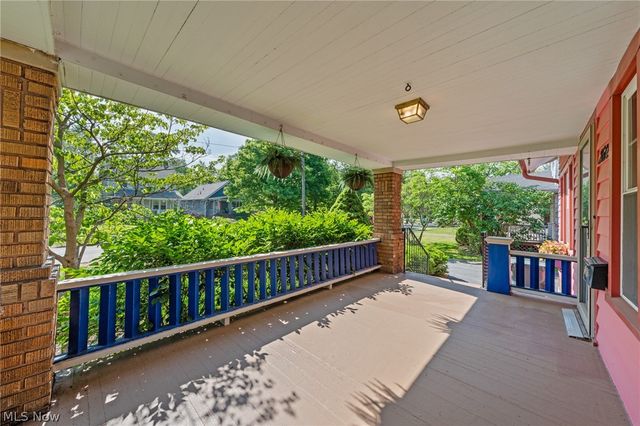 2612 Canterbury Road, Cleveland Heights, OH 44118