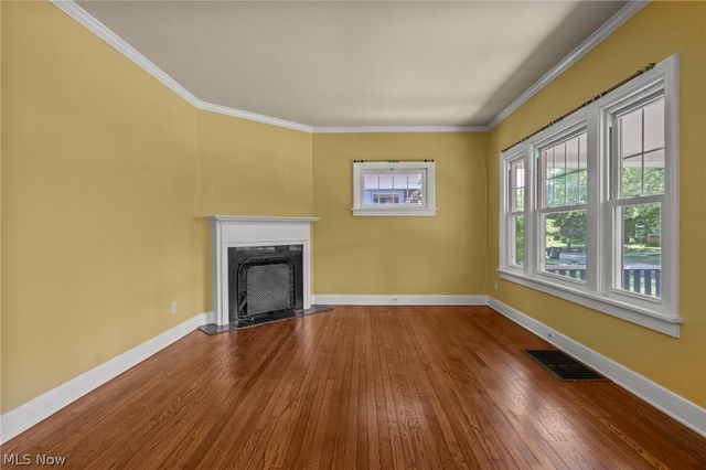 2612 Canterbury Road, Cleveland Heights, OH 44118