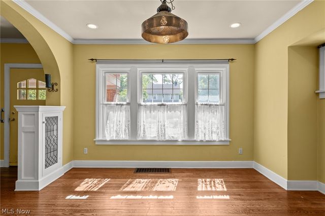 2612 Canterbury Road, Cleveland Heights, OH 44118