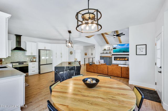 6079 E Hayden Lake Rd, Hayden, ID 83835