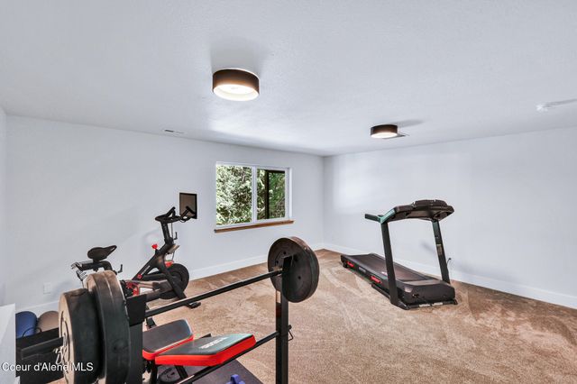 6079 E Hayden Lake Rd, Hayden, ID 83835