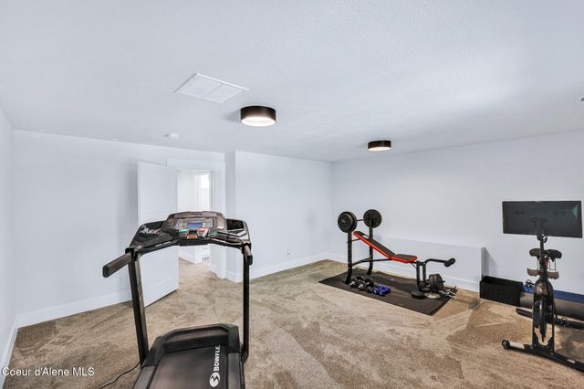 6079 E Hayden Lake Rd, Hayden, ID 83835