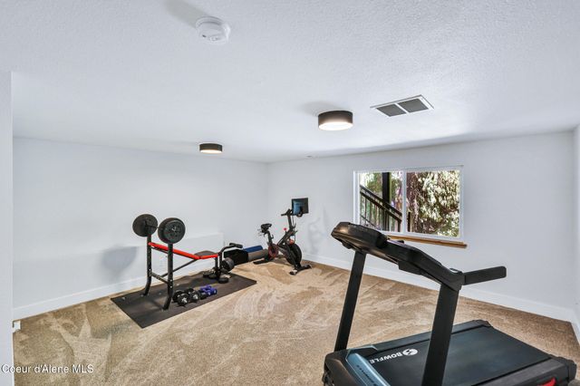 6079 E Hayden Lake Rd, Hayden, ID 83835