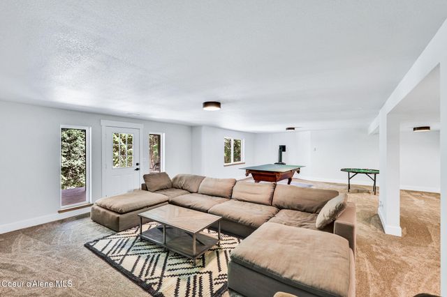 6079 E Hayden Lake Rd, Hayden, ID 83835