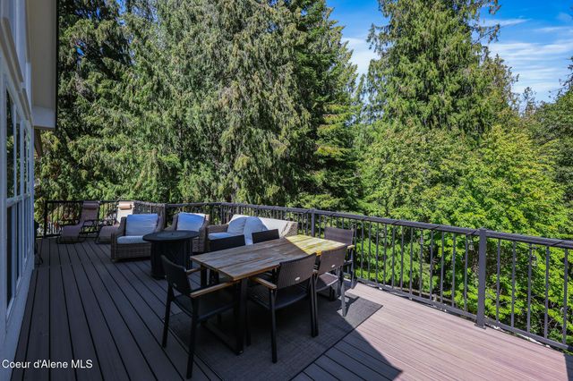 6079 E Hayden Lake Rd, Hayden, ID 83835