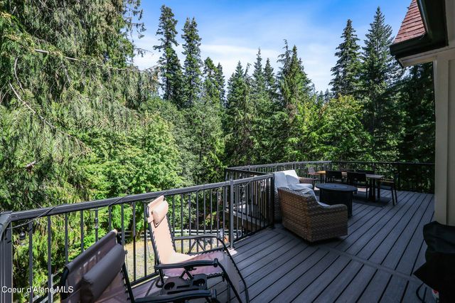 6079 E Hayden Lake Rd, Hayden, ID 83835