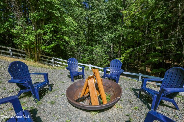 6079 E Hayden Lake Rd, Hayden, ID 83835