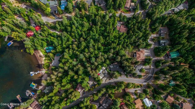 6079 E Hayden Lake Rd, Hayden, ID 83835