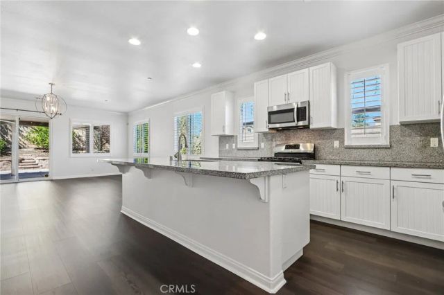 16162 St Antony, Fontana, CA 92336