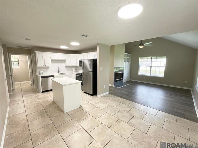 3317 Myrtle Grove Dr, Baton Rouge, LA 70810