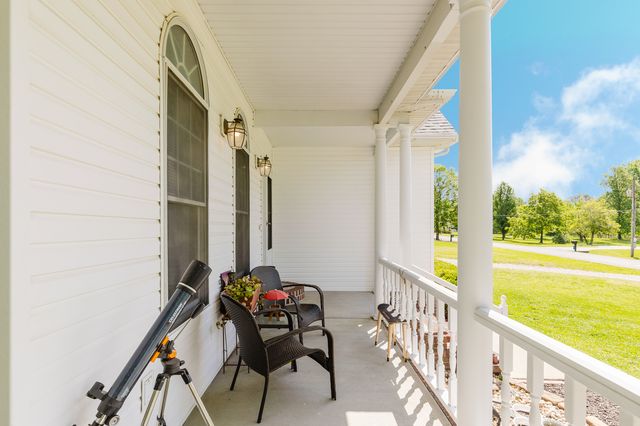 819 E No Name Road, Carbondale, IL 62902