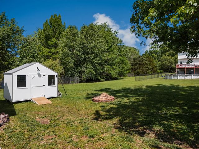 819 E No Name Road, Carbondale, IL 62902