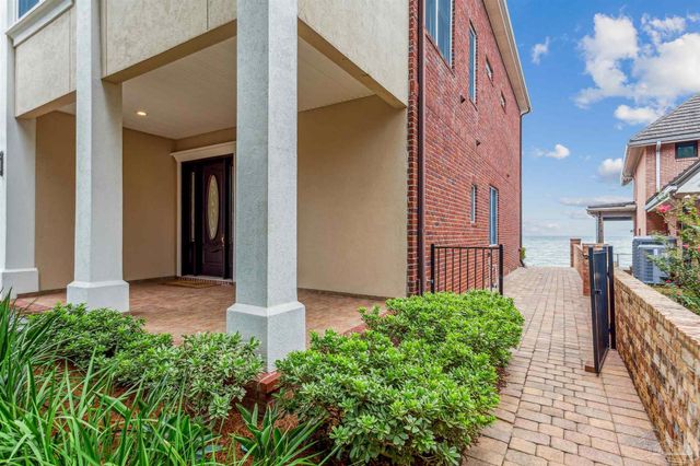 1606 Waters Edge, Pensacola, FL 32507