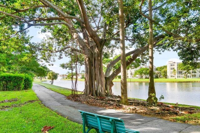 14623 Bonaire Boulevard 405, Delray Beach, FL 33446