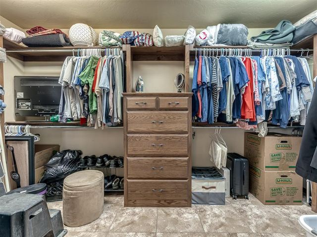 7701 Deer Meadow Drive, Oklahoma City, OK 73150