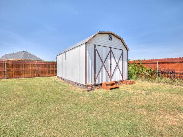 7701 Deer Meadow Drive, Oklahoma City, OK 73150