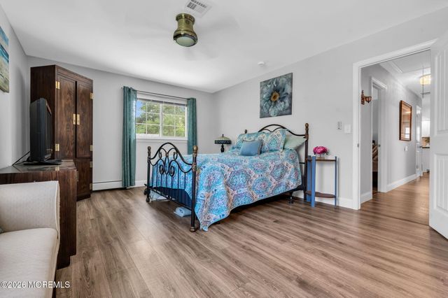 315 Curacao Street, Toms River, NJ 08757