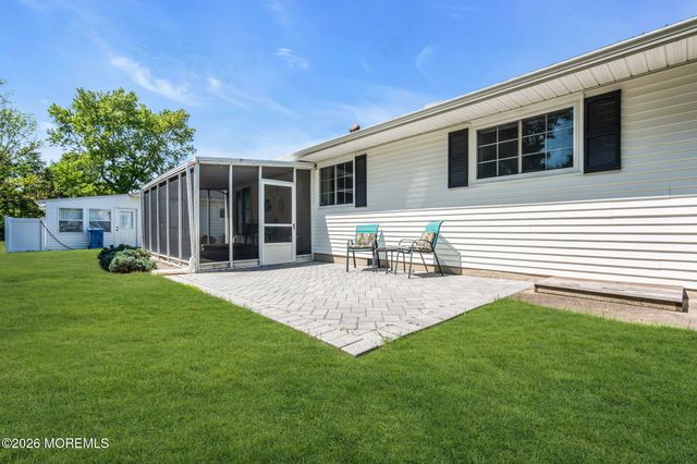 315 Curacao Street, Toms River, NJ 08757