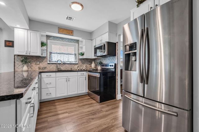315 Curacao Street, Toms River, NJ 08757