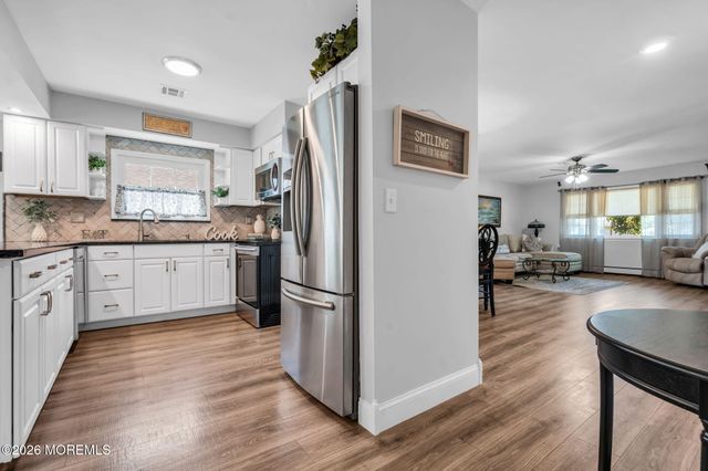 315 Curacao Street, Toms River, NJ 08757