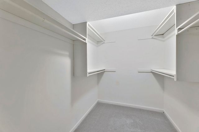 318 S COUNTRYSIDE, Andover, KS 67002