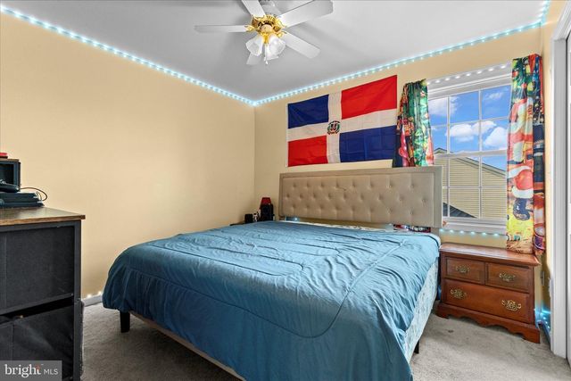 218 LANTERN LN, Chambersburg, PA 17201