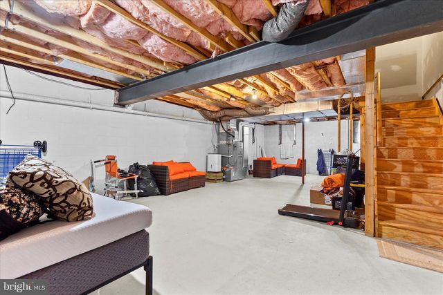 218 LANTERN LN, Chambersburg, PA 17201