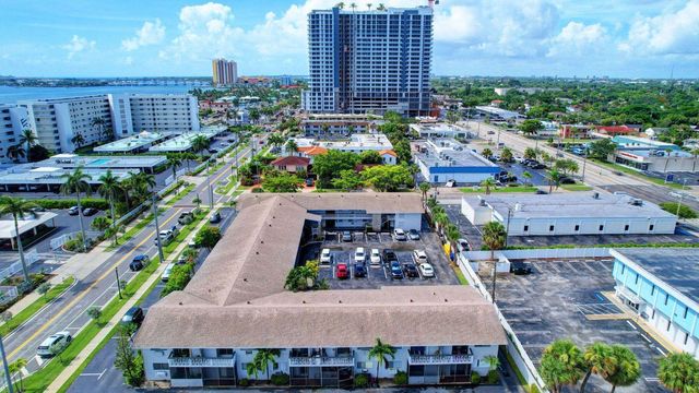 510 Lake Shore Drive 20, Lake Park, FL 33403