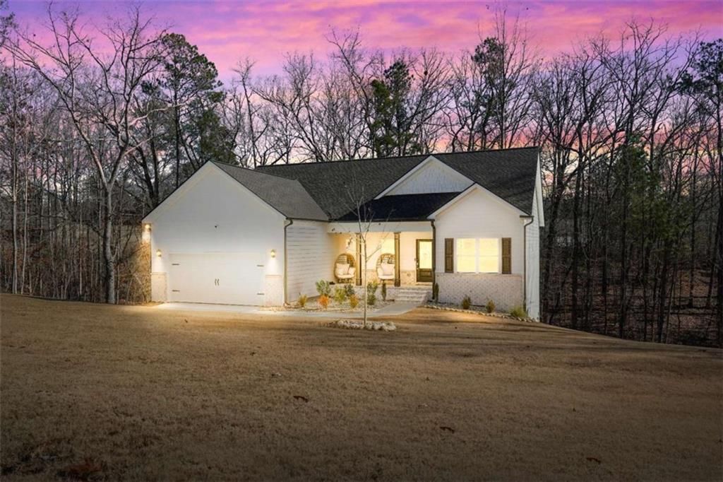 307 Tara Court, Mansfield, GA 30055