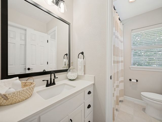 8201 Mckenzie Court, Frisco, TX 75036