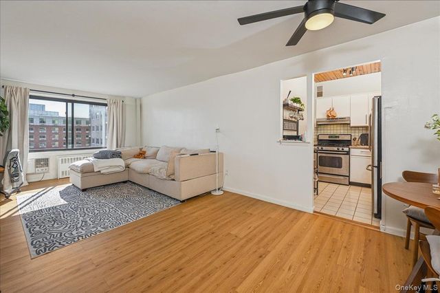 25 Lake Street 5B, White Plains, NY 10603