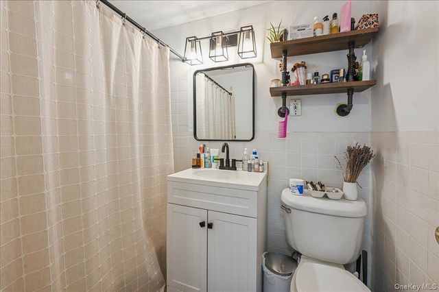 25 Lake Street 5B, White Plains, NY 10603